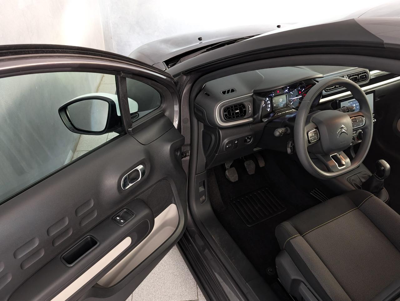 Citroen c3 iii 1.2 puretech 83cv You!