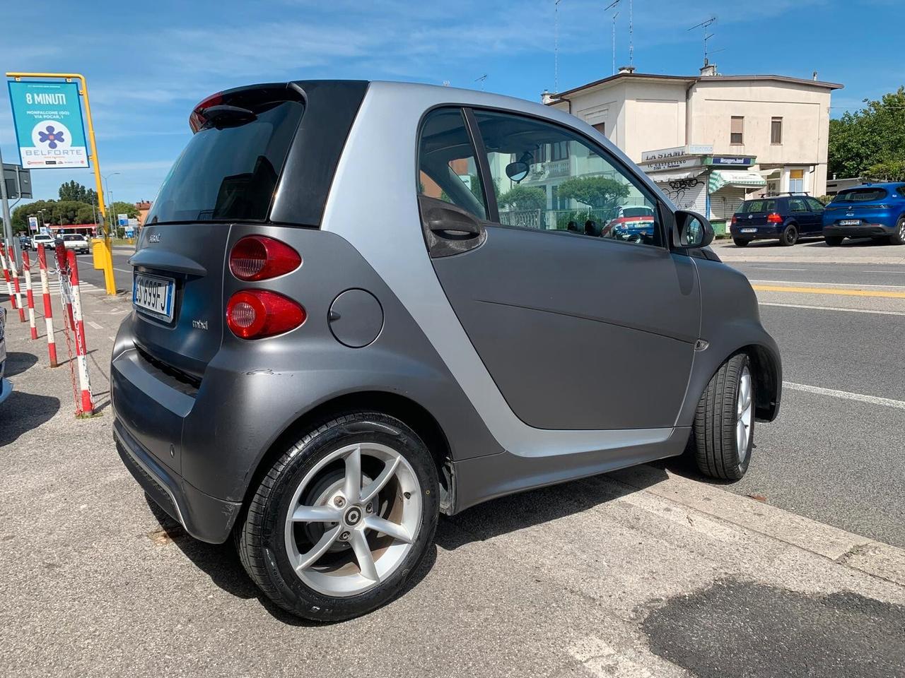 Smart ForTwo 1000 52 kW MHD coupé passion