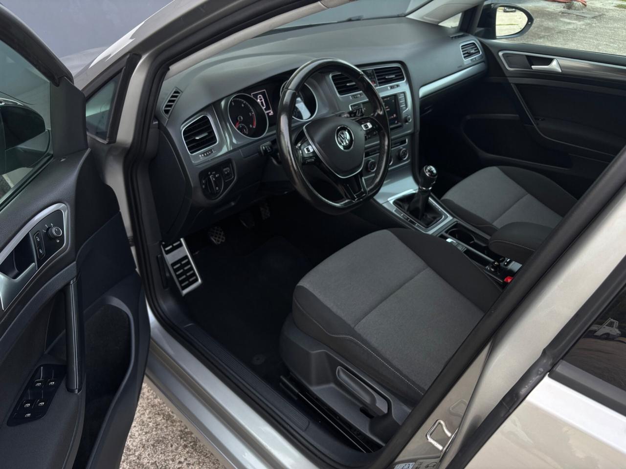Volkswagen Golf 1.6 TDI. (EURO6-B) garanzia