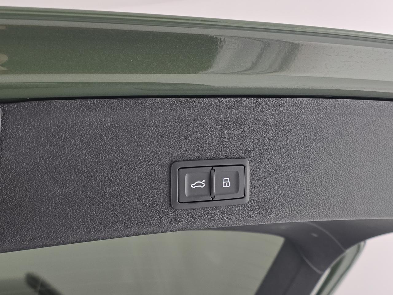 Audi A4 avant 40 2.0 tdi mhev s line edition 204cv s-tronic