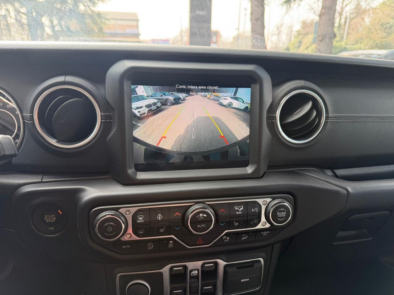 Jeep Wrangler Unlimited 2.2 Mjt II Sahara