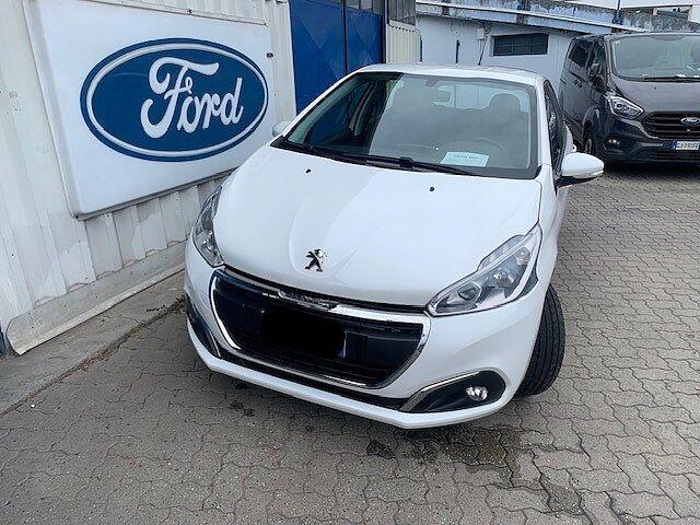 Peugeot 208 PureTech 82 5 porte Allure