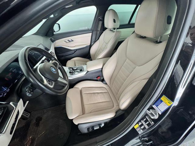 BMW 330 e Touring Msport Plug-in 292cv