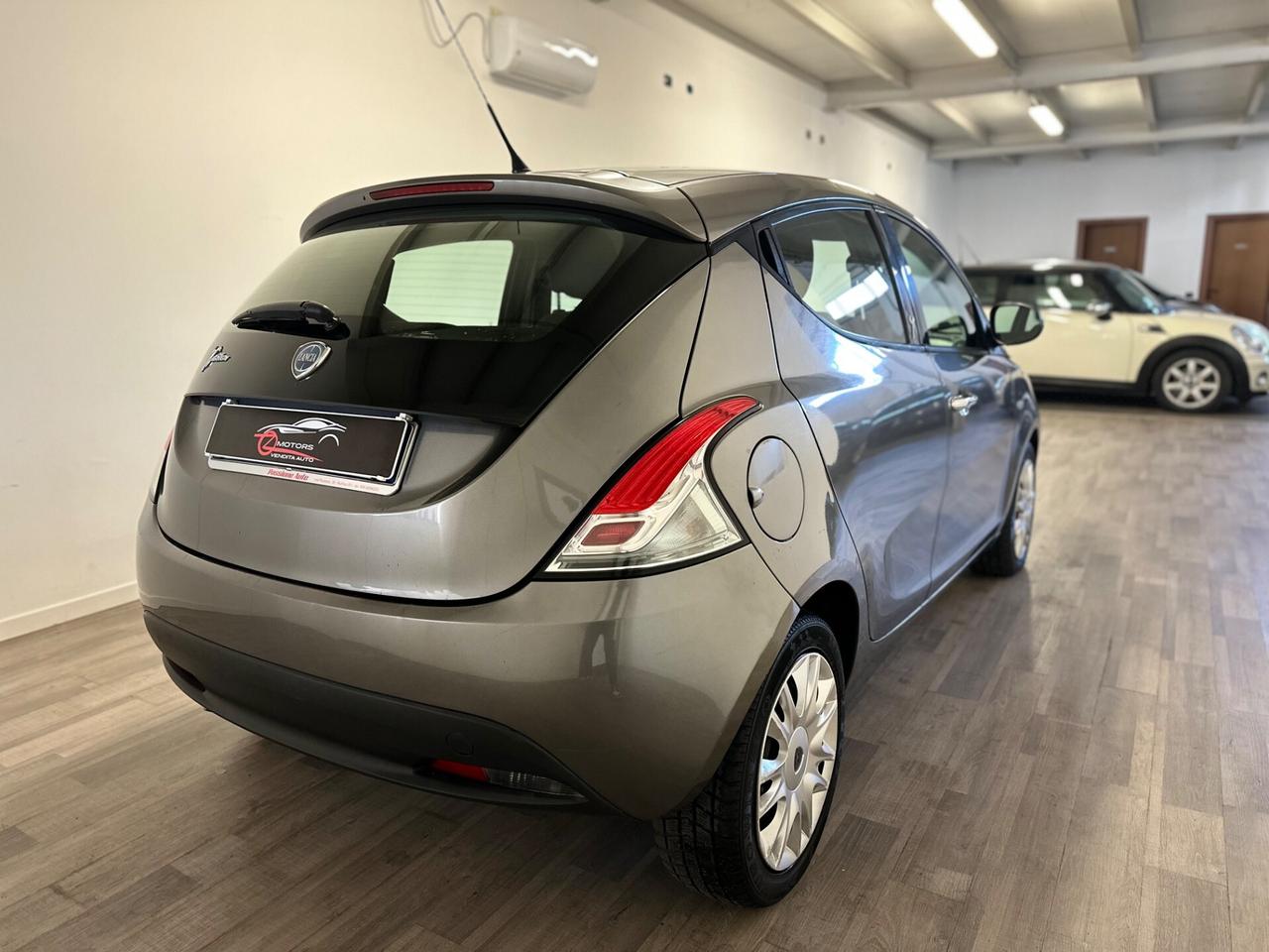 Lancia Ypsilon 1.3 MJT 16V 95 CV 5 porte S&S Gold