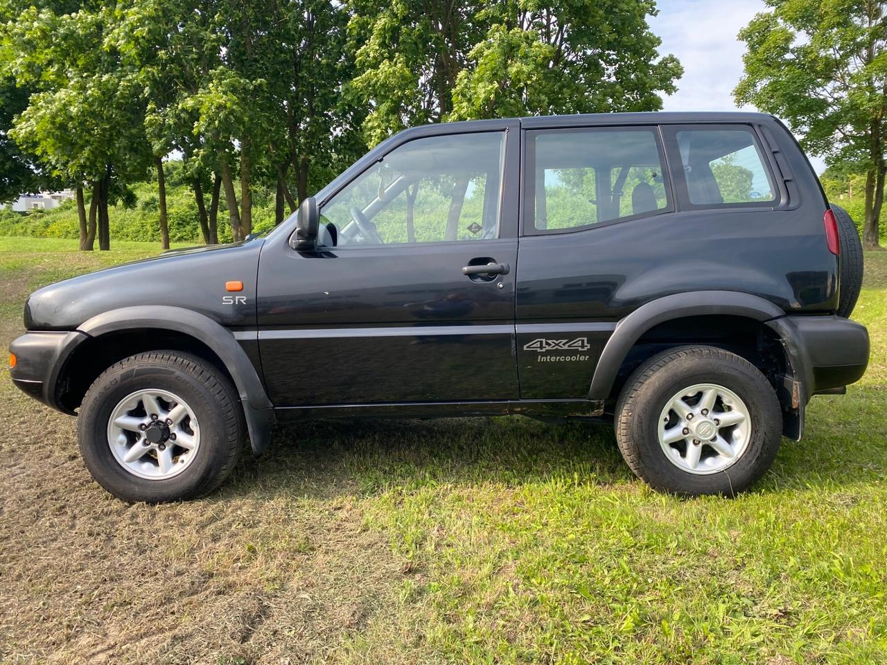 Nissan Terrano II Terrano II 2.7 Tdi 3 porte SR