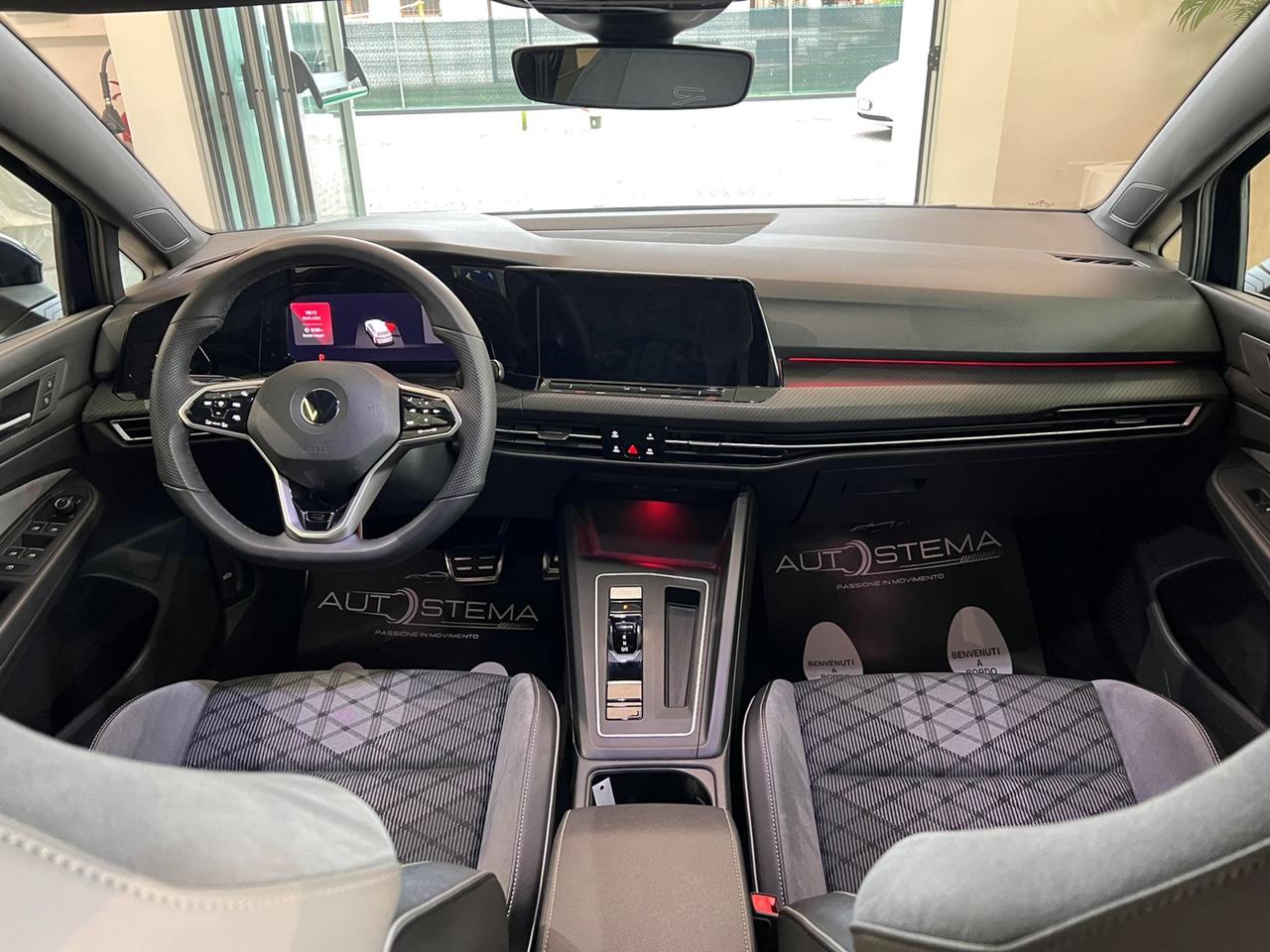 VOLKSWAGEN Golf VIII 2020 1.5 etsi evo R-Line 150cv dsg