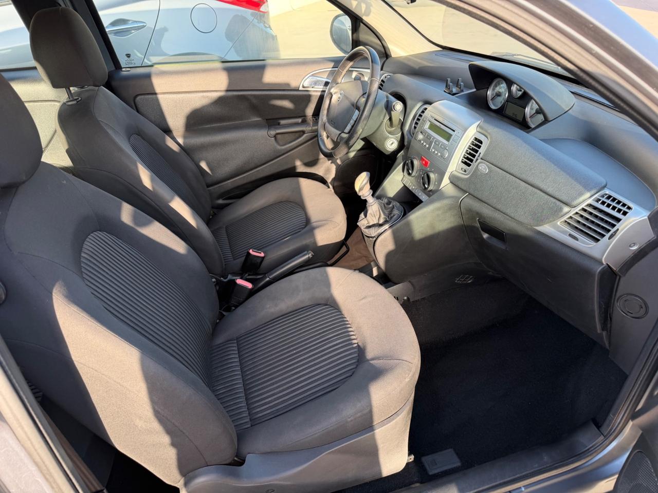 Lancia Ypsilon 1.2 benzina 44 kw 2010