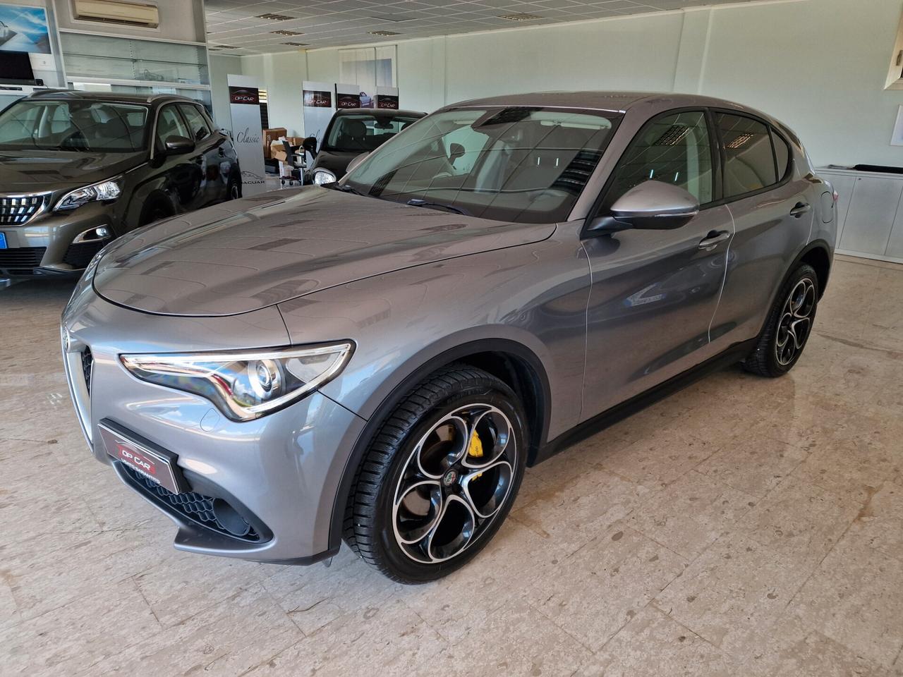 Alfa Stelvio 2.2 190CV AT8 Q4 Sport-Tech