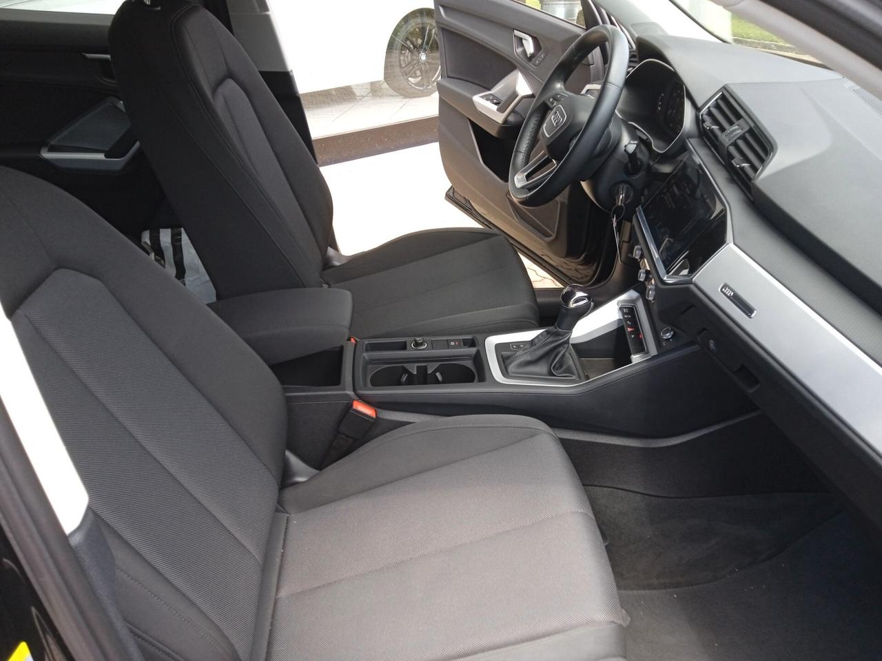 Audi Q3 45 SPB APPLE CAR PLAY SENS PARK DOPPI RETROCAMERA NAVY CRUISE CONTROL PRONTA CONSEGNA