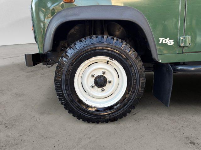 LAND ROVER Defender 90 2.5 Td5 Station Wagon
