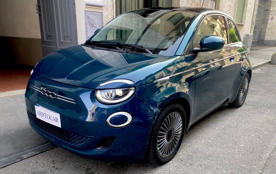 Fiat 500 500e Berlina 42 kWh La Prima