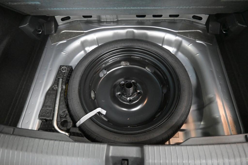 VOLKSWAGEN T-ROC 2.0 TDI 115CV 6M. SCR LIFE ( FARI LED - DIGITAL COCKPIT - ADAPTIVE CRUISE - CLIMATRONIC - NAVI - APP CONNECT - PARK ASSIST - TETTO BICOLORE )