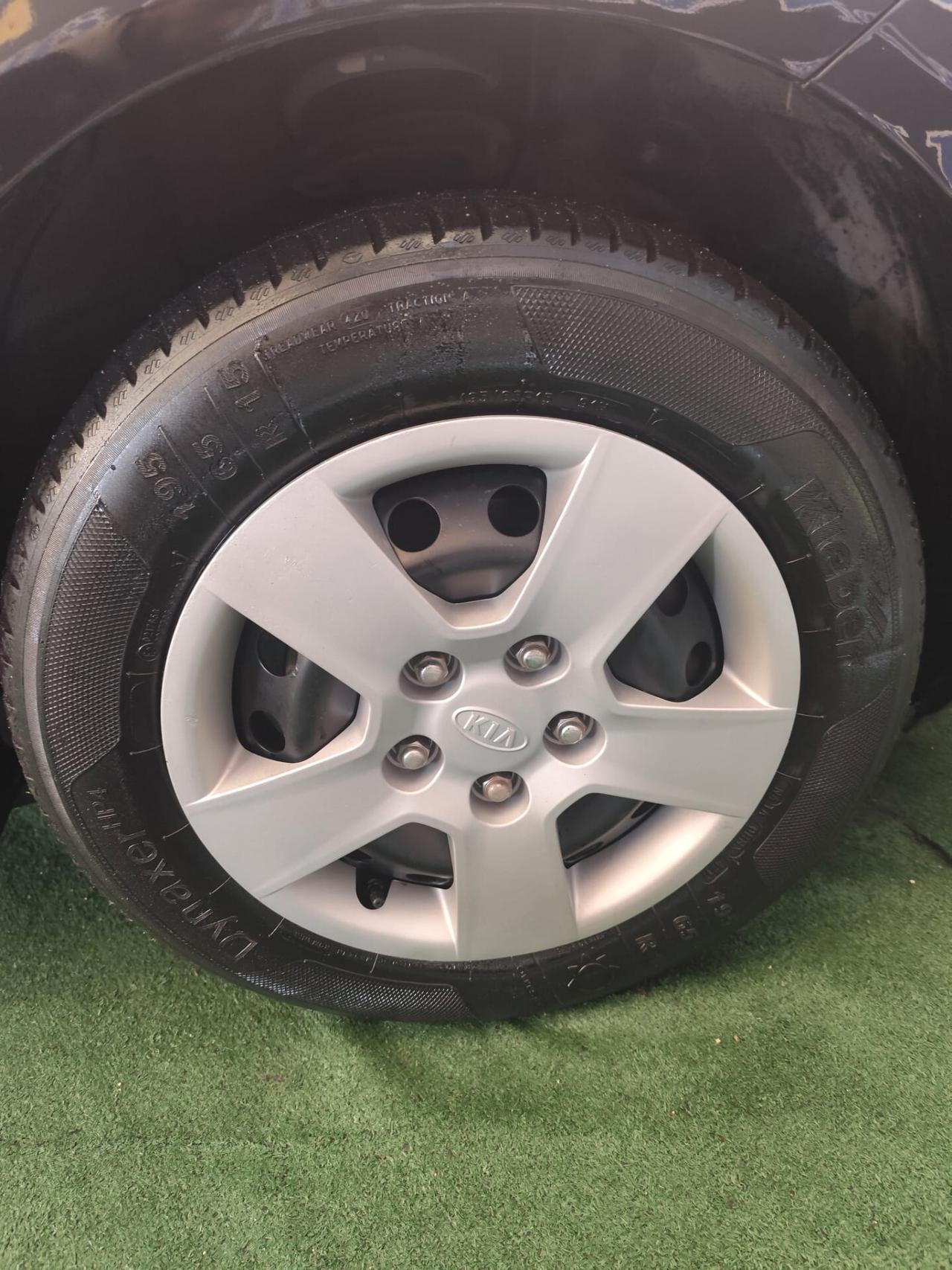 Kia Venga 1.4 CRDi 90CV CROSSOVER