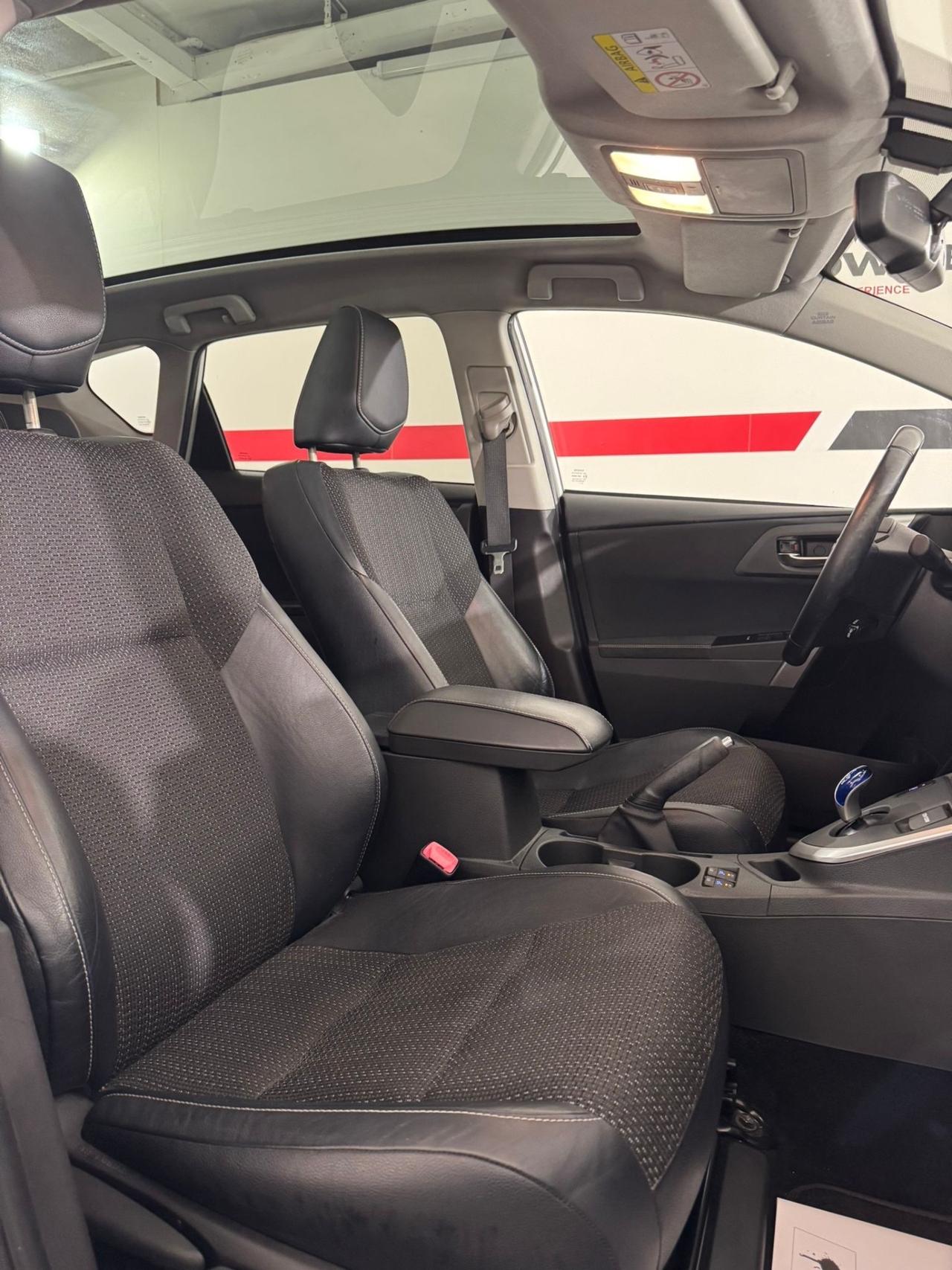 Toyota Auris 1.8 Hybrid Lounge PROMO OMAGGIO BLACK FRIDAY FINO AL 29 NOVEMBRE