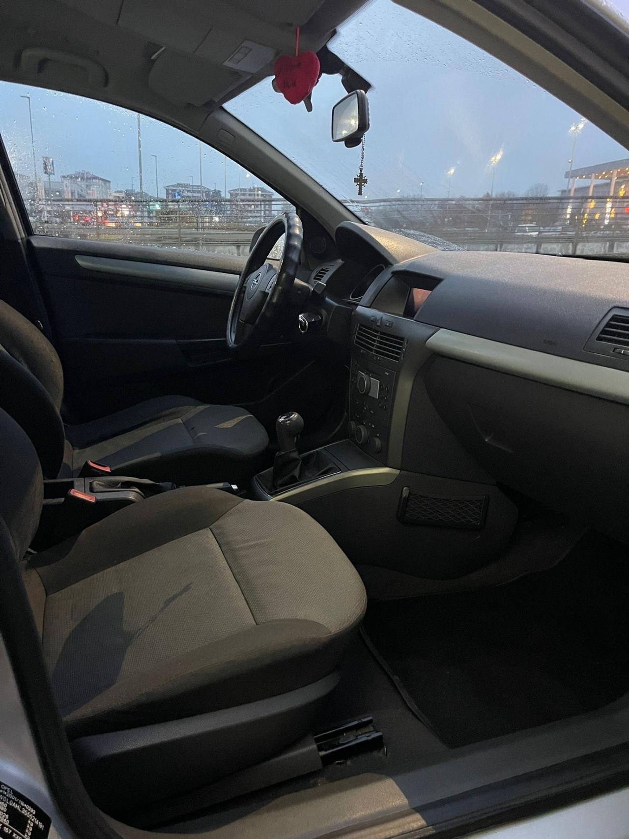 Opel Astra 1.7 CDTI 101CV 5 porte Cosmo