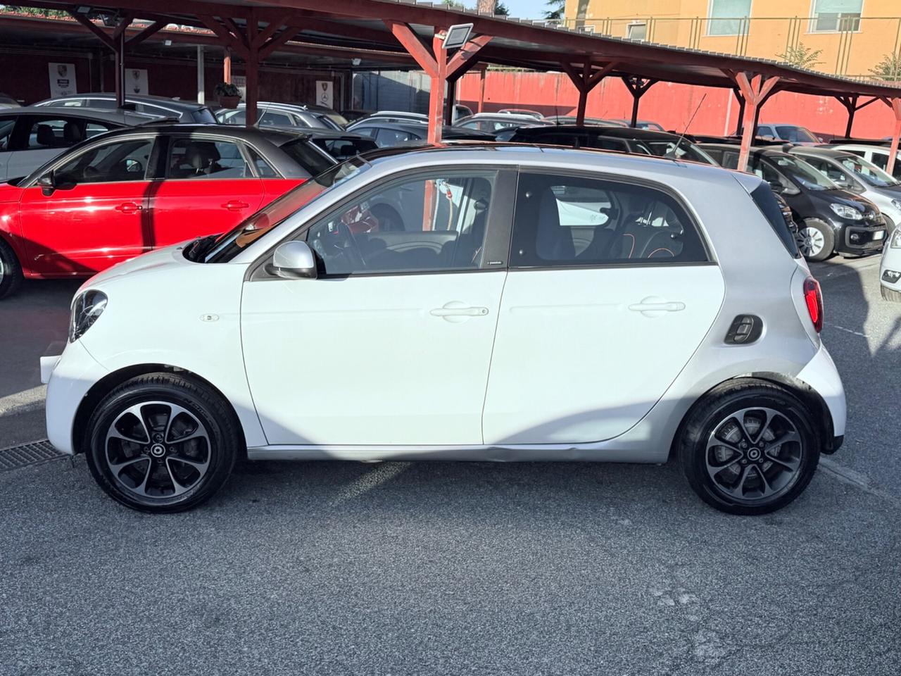 ForFour 1.0 90 CV/( 25 MILA KM )/permute/garanzia/unipro