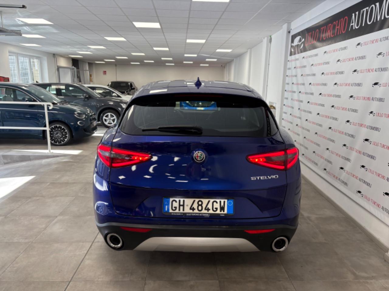 Alfa Romeo Stelvio 2.2 t Business rwd 160cv auto