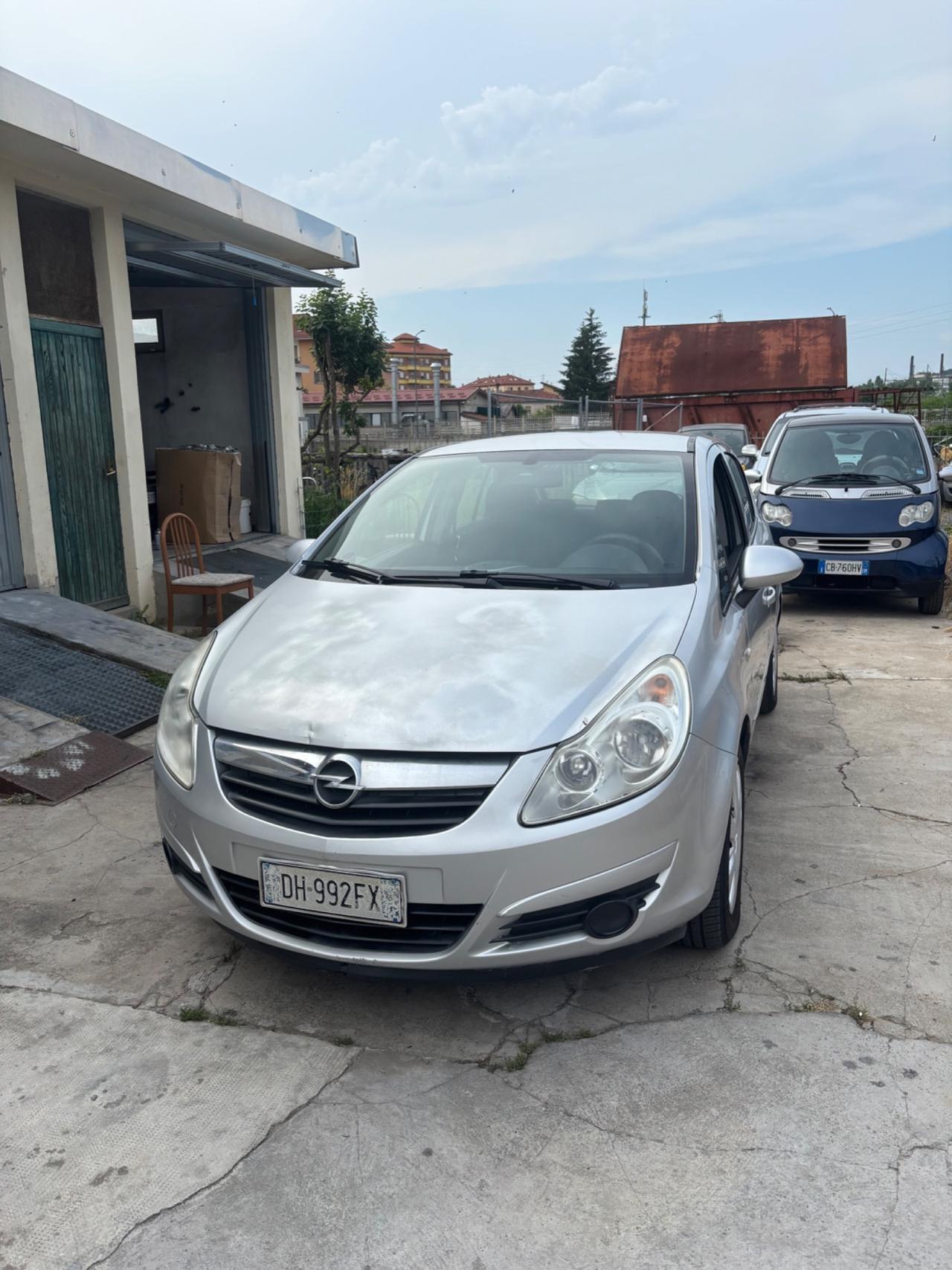 Opel Corsa 1.2 5 porte Cosmo