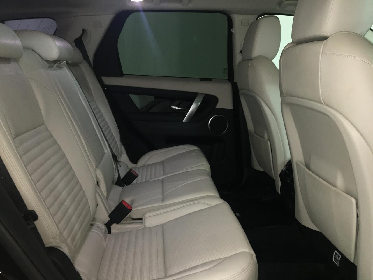 Jaguar XE 2.0 D 204 CV aut. R-Dynamic SE - PROMO LISTINO € 66.166,00 PROMO OTTOBRE € 53.000,00 TAN 2,95 %