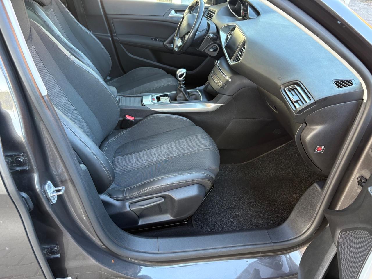 Peugeot 308 BlueHDi 130 S&S SW GT Line