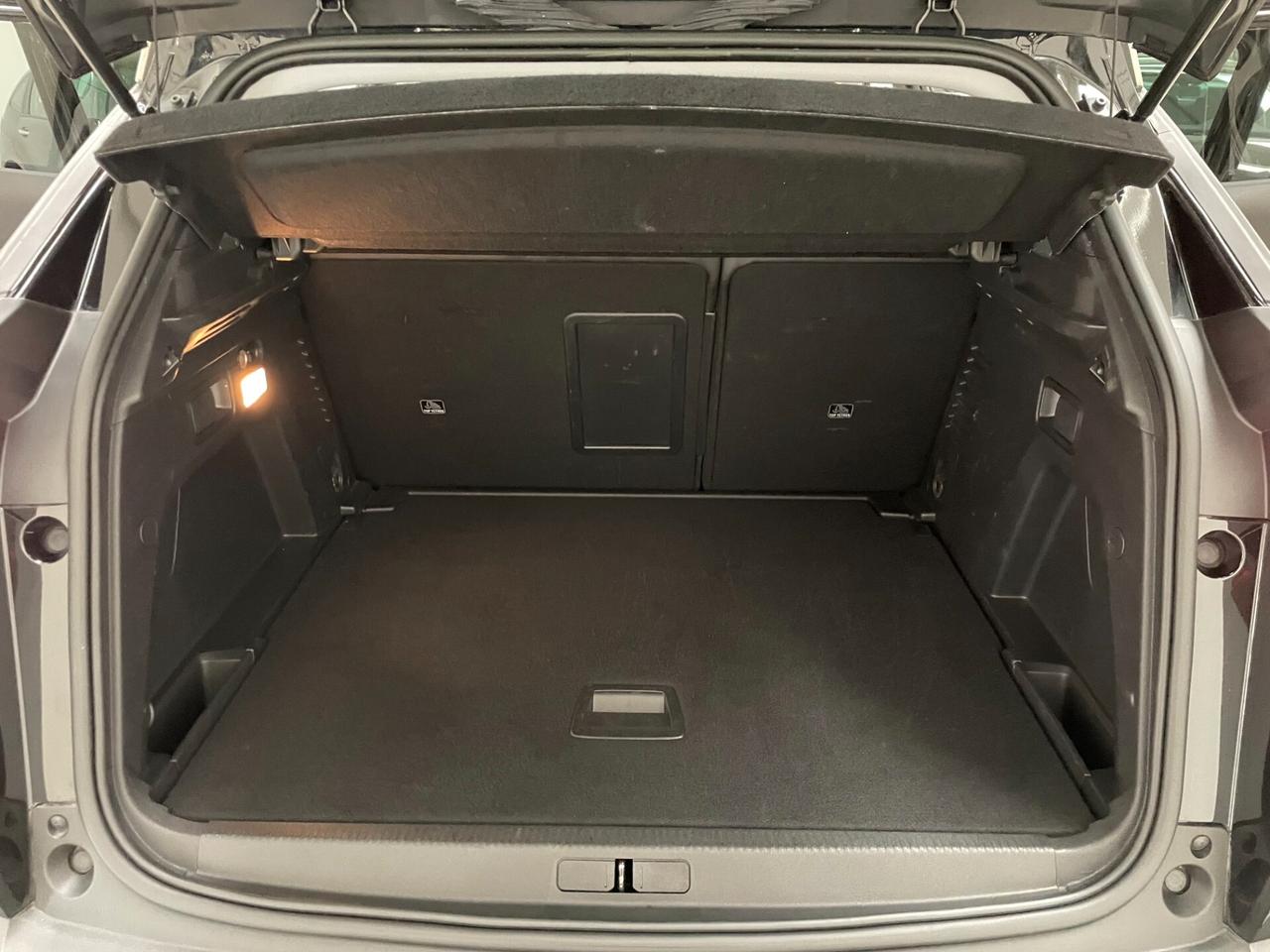 Peugeot 3008 1.5 BlueHDi 130 S&S EAT8 Allure Pack