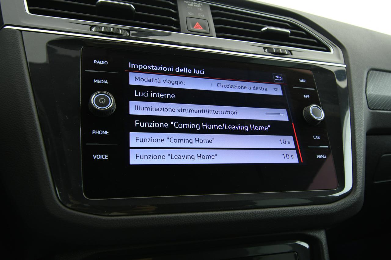 VOLKSWAGEN Tiguan 2.0 tdi R-Line 4motion 200cv dsg CAMERA+ACC+APP CONNECT+C20"