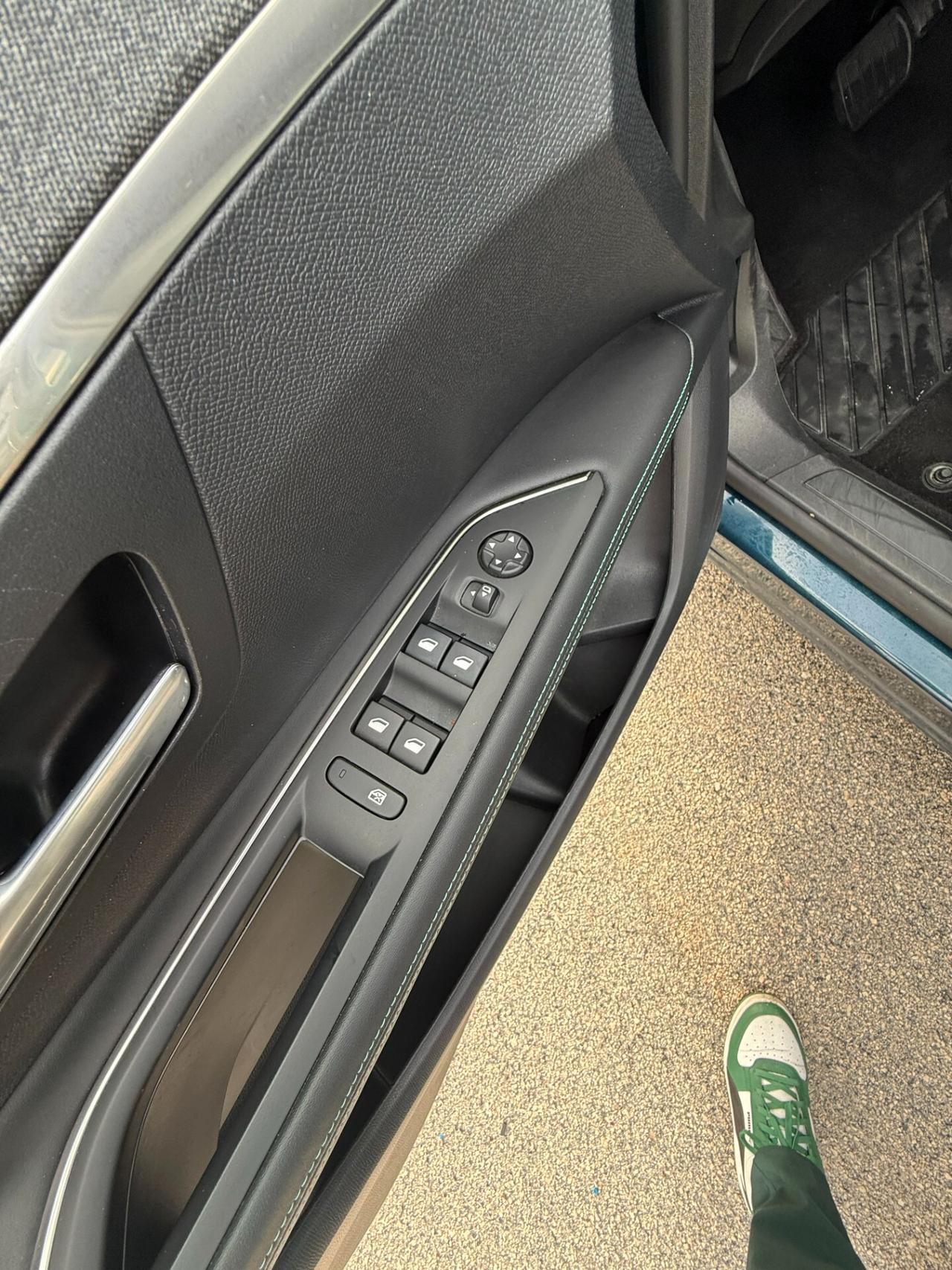 Peugeot 3008 BlueHDi 130 S&S EAT8 Allure Pack