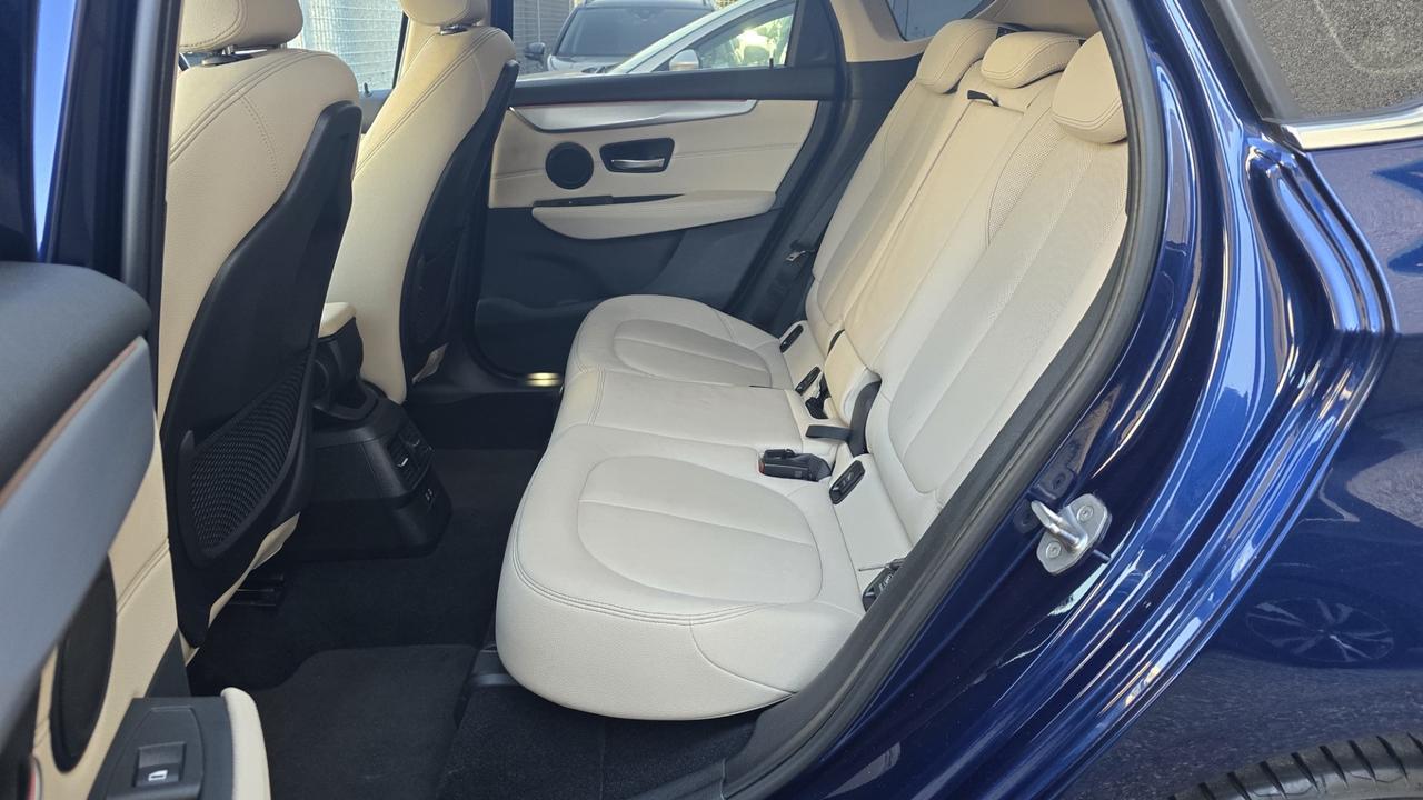 Bmw serie2 Active Tourer 220d Luxury aut. Xdrive 190cv PELLE LED