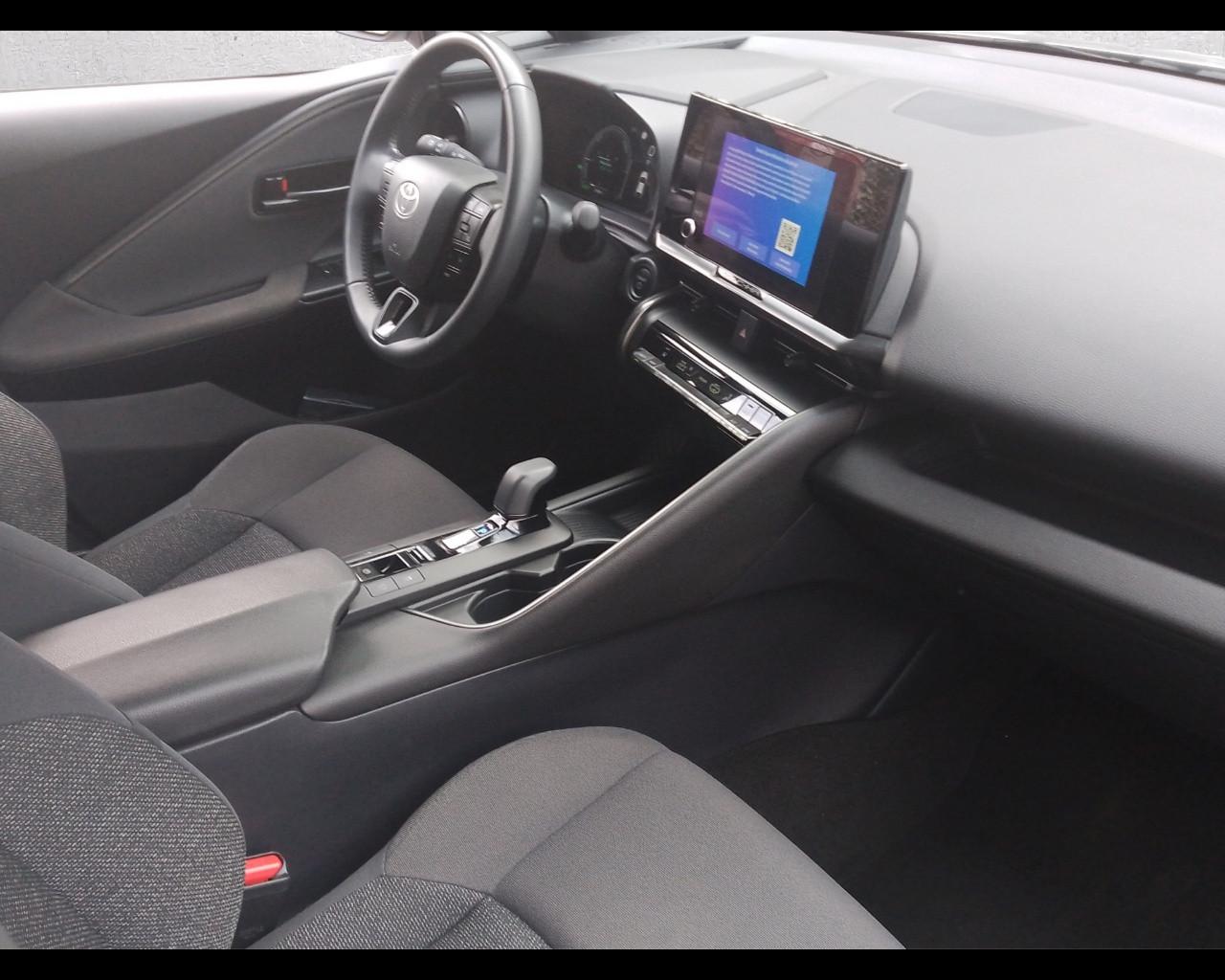 TOYOTA C-HR (2023-->) - C-HR 1.8 HV Trend