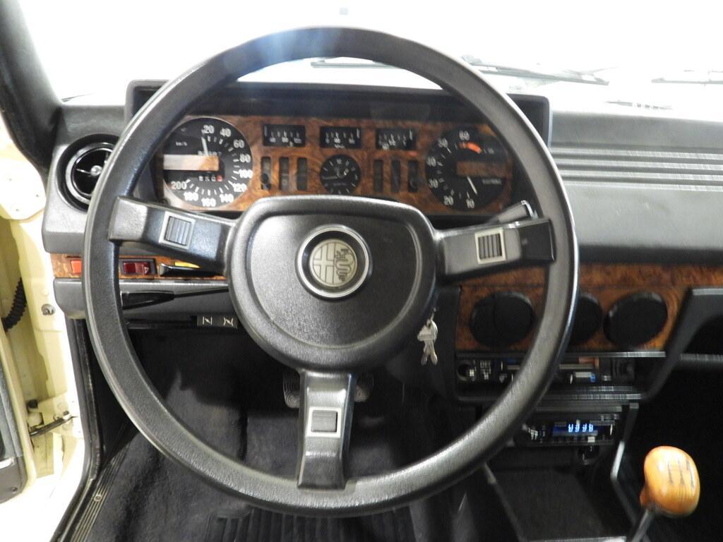 Alfa Romeo Alfetta 2.0 L