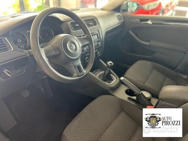 VW JETTA 1.6 TD del 2012con 168000KM