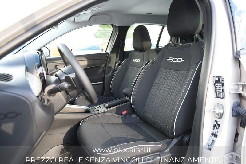 FIAT 600 1.2 Hybrid 145cv Pop