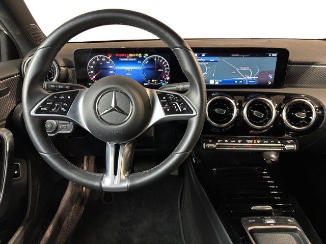 MERCEDES-BENZ A 250 e hybrid EQ Progressive Advanced