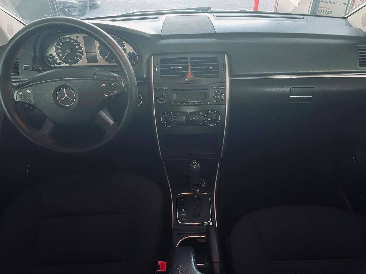 Mercedes-benz B 180 CDI Automatica PERMUTE RATE