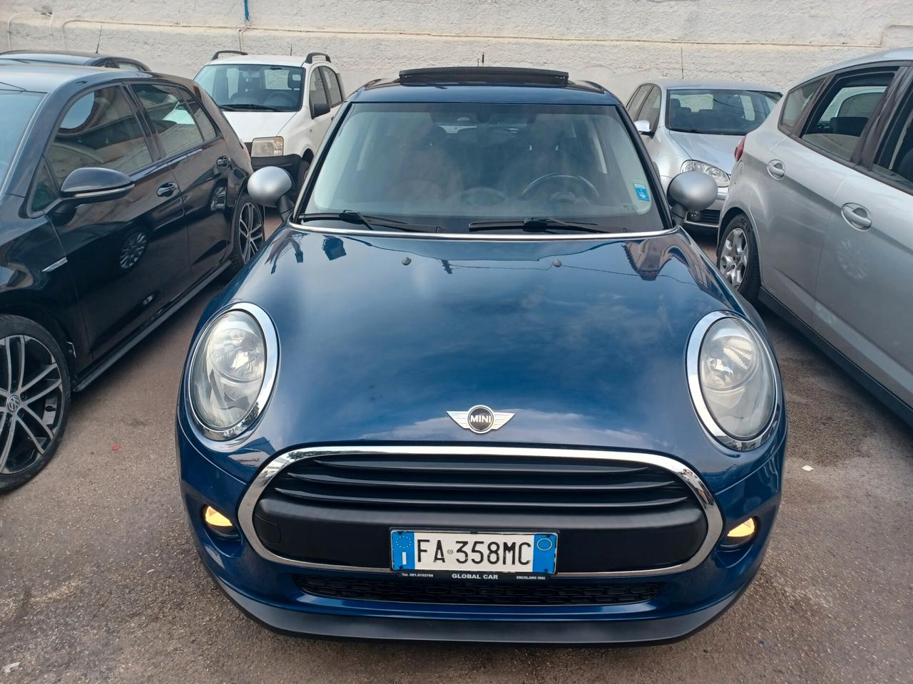 Mini 1.2 Benzina 5 porte Tetto PDC 2015