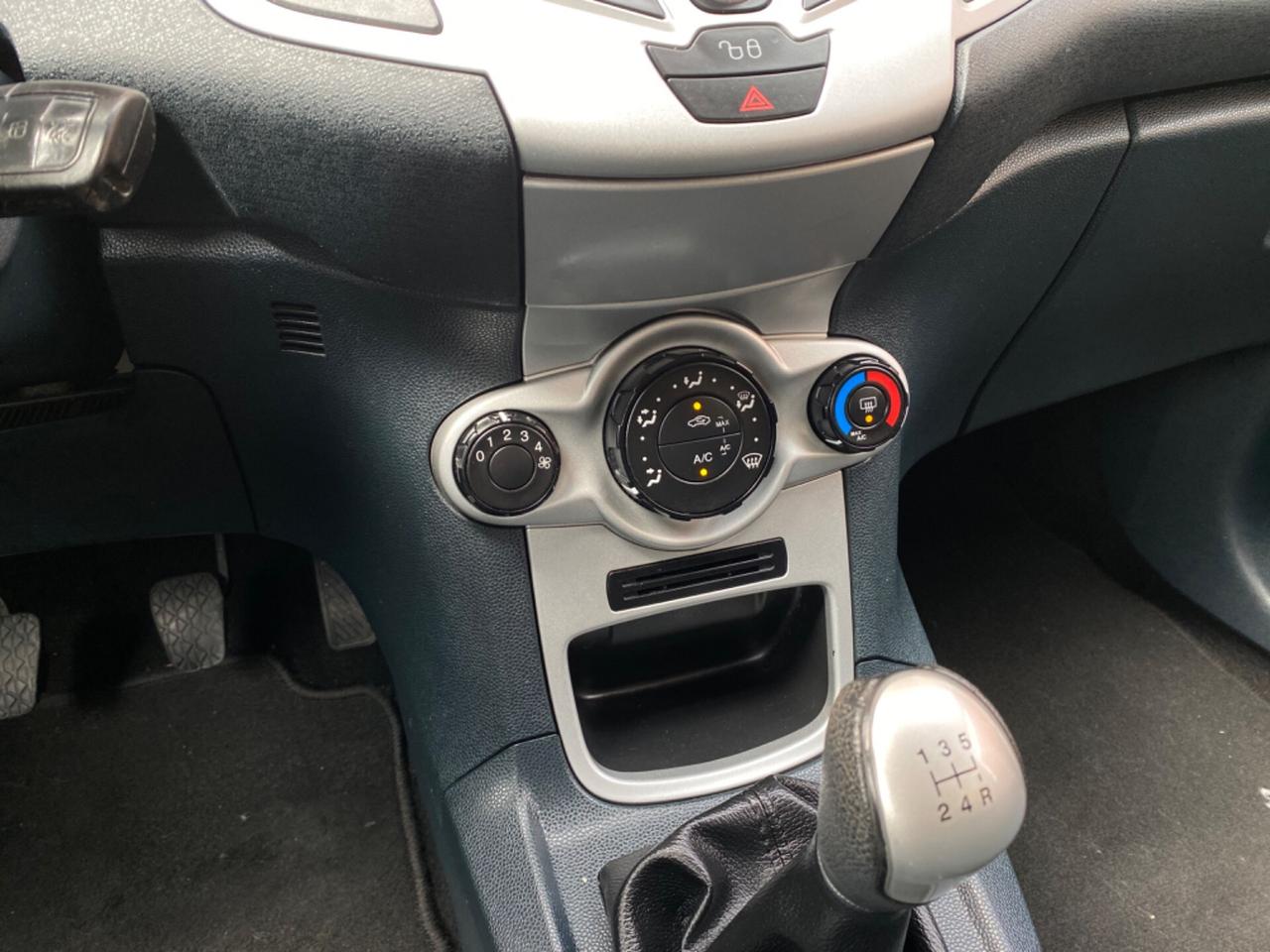 Ford Fiesta 1.4 GPL Casa Madre