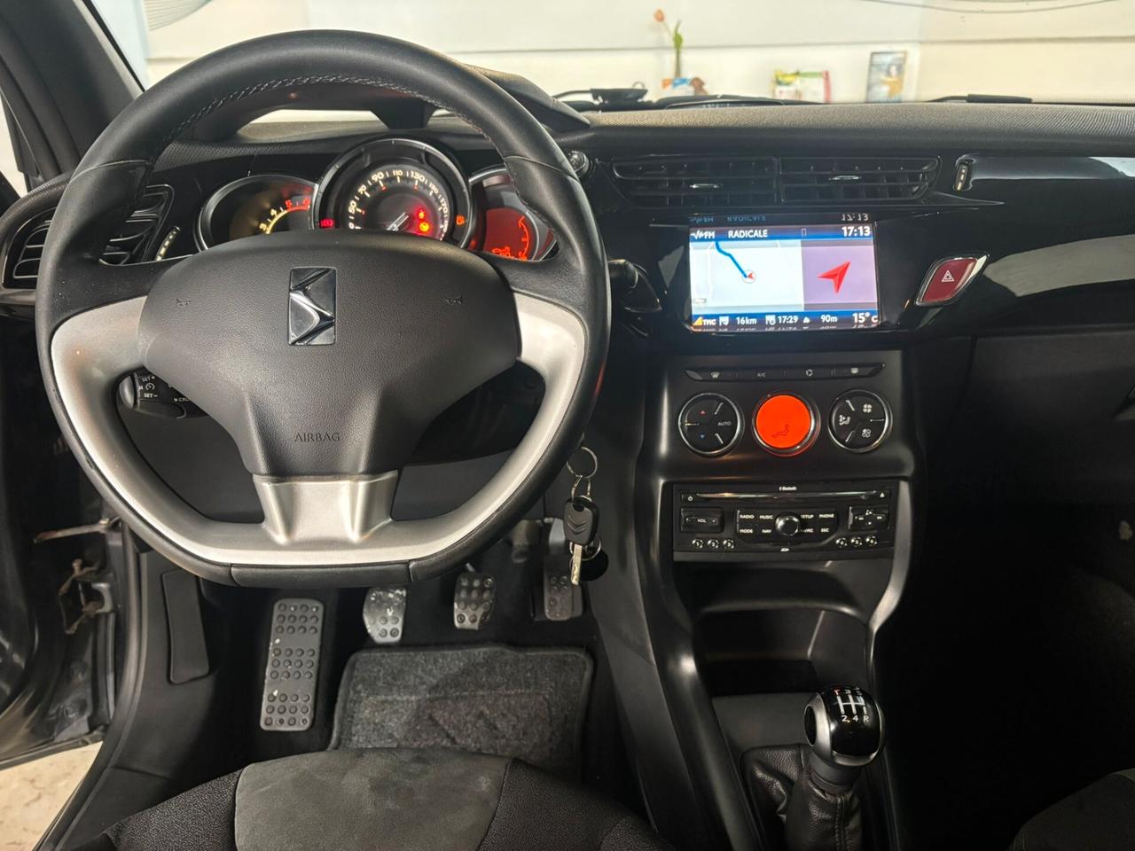 Citroen DS3 1.4 HDi 70 CV - Just Black