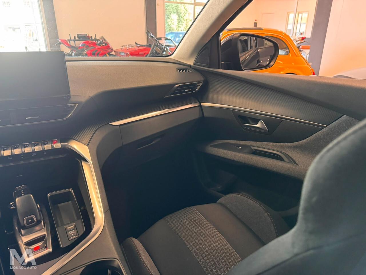 Peugeot 3008 1.5 BlueHDi 130cv Business 2020