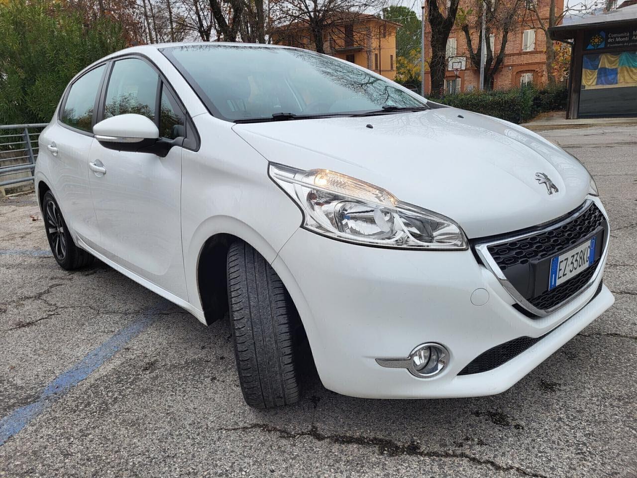 PEUGEOT 208 1,4 HDI-UNICO PROPRIETAR-4 REVISIONI