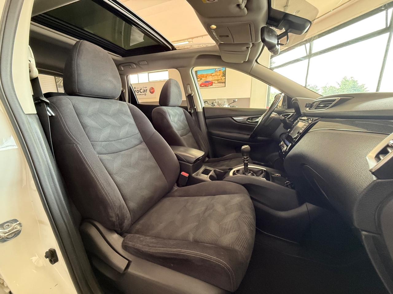 Nissan X-Trail 1.6 dCi 131CV 2WD 7 POSTI Tekna 05/2016 Euro 6B Neopantentati