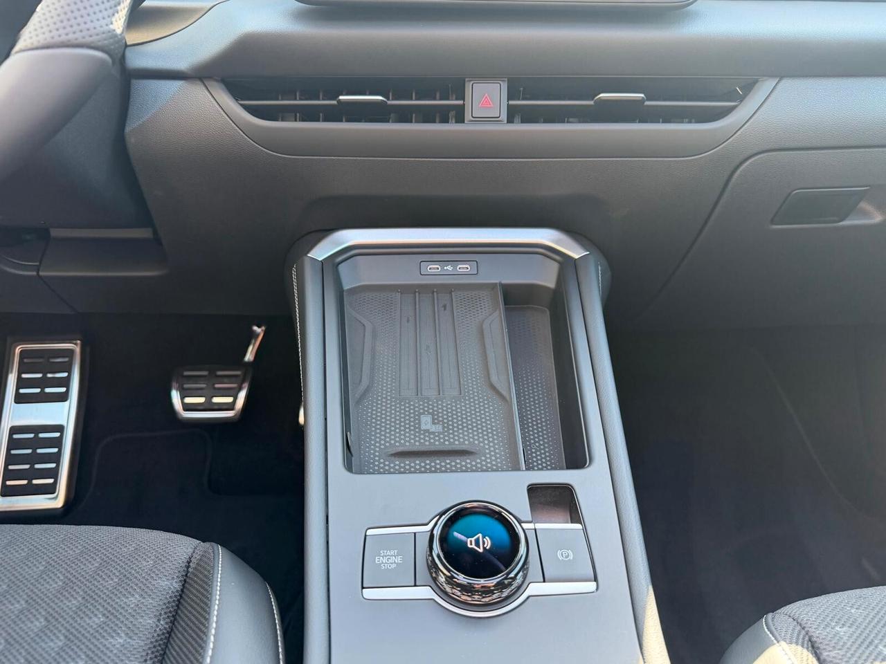 Volkswagen T-Roc 1.5 eTSI ACT 150 CV DSG R-Line