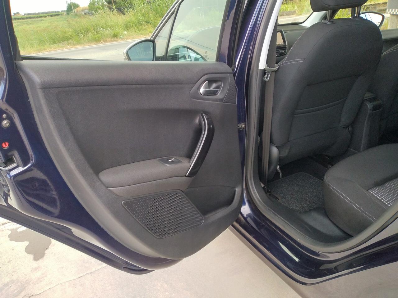 Peugeot 208 BlueHDi 75 5 porte Allure