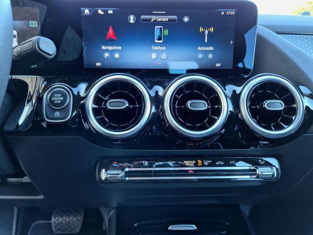 MERCEDES-BENZ GLA 180 Automatic Progressive Advanced