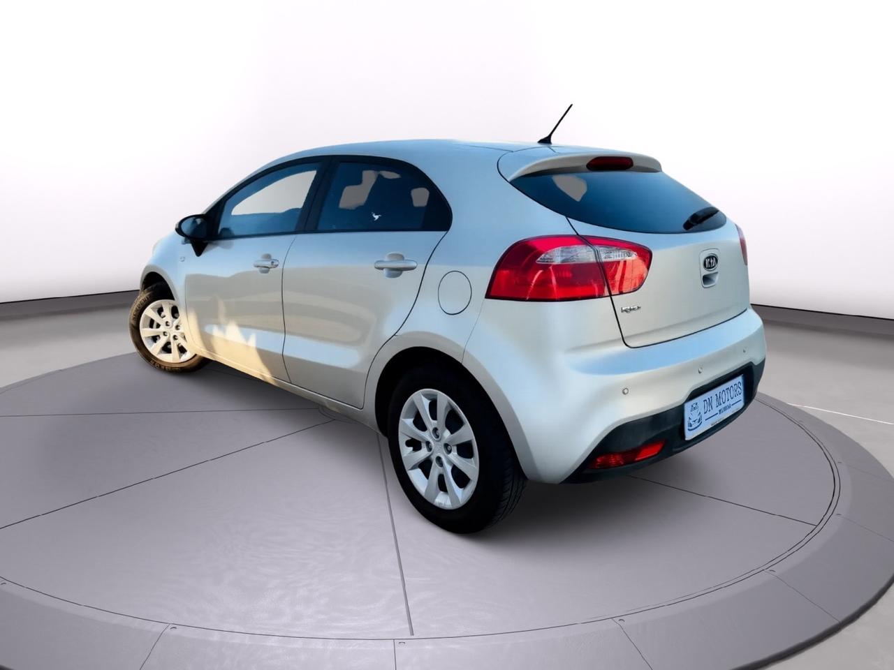 Kia Rio 1.2 benzina 2013 110.000km garanzia 12 mesi neo patentati