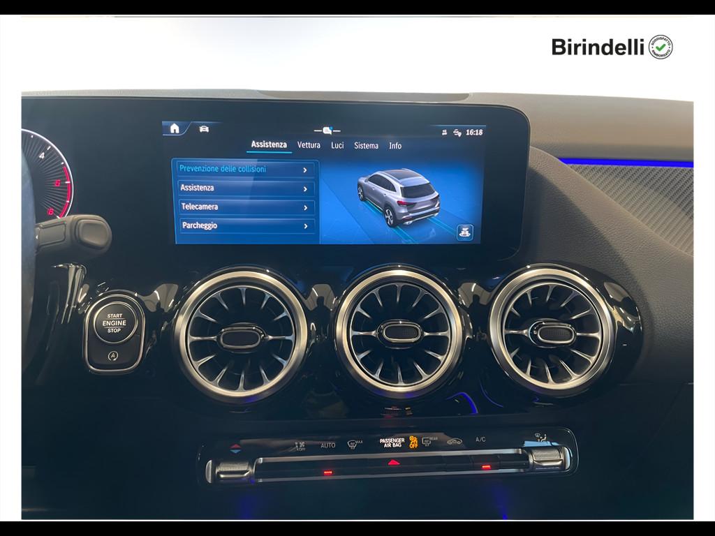 Mercedes-Benz GLA (H247) - GLA 180 d Automatic AMG Line Premium