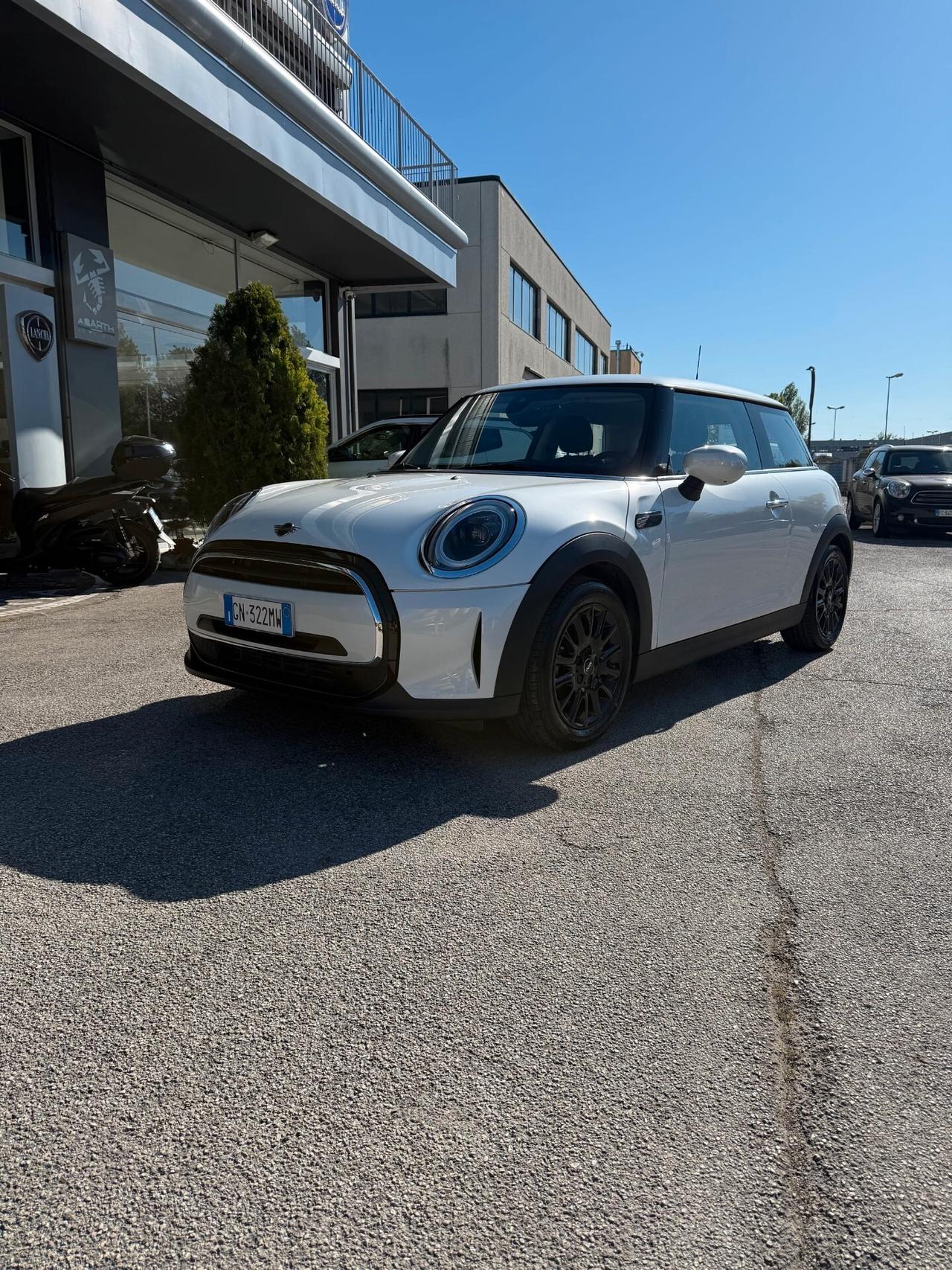Mini 1.5 Cooper Essential