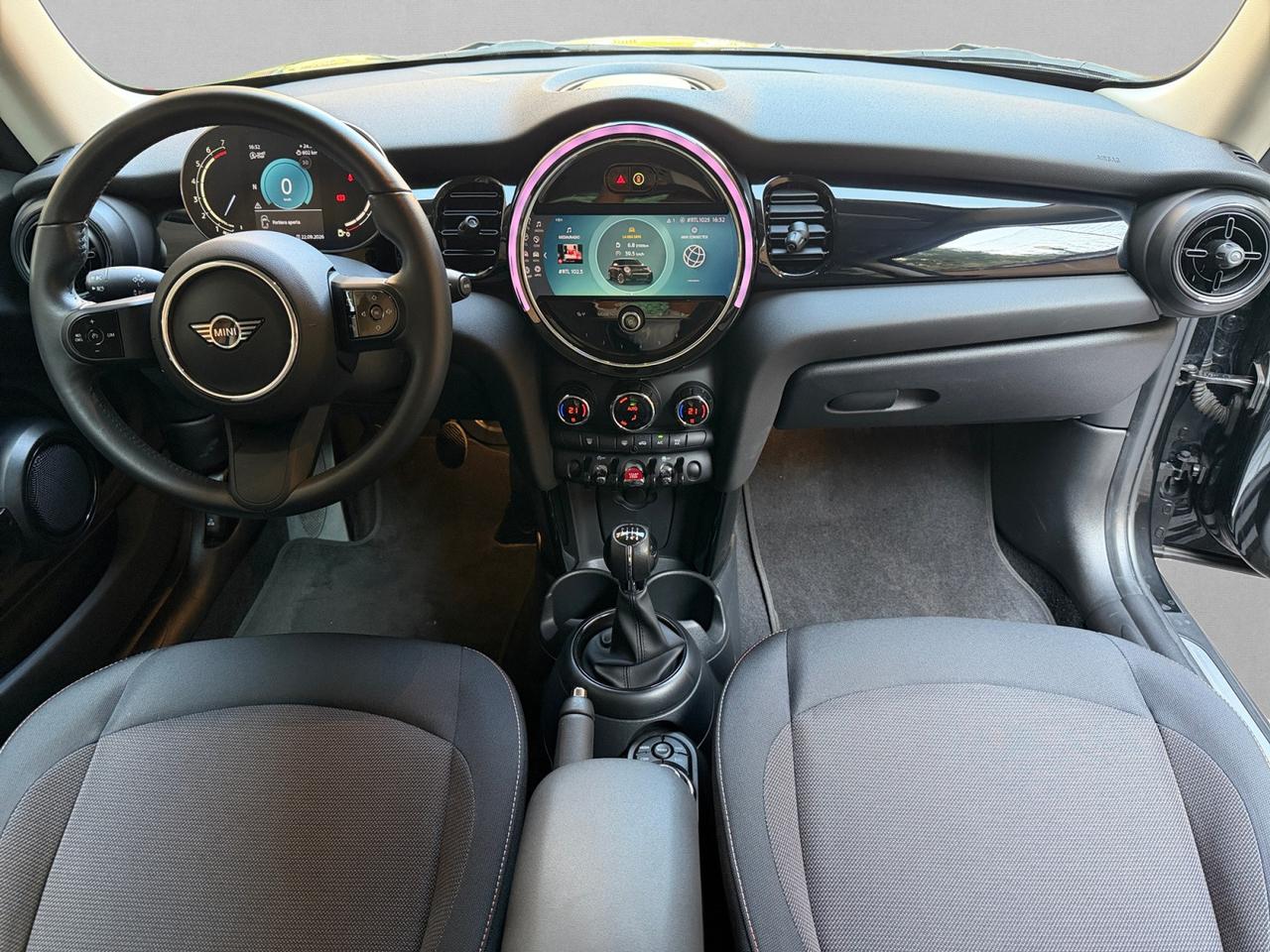 Mini 3 Porte Cooper Essential 1.5 Twin Power Turbo " Cambio Manuale "