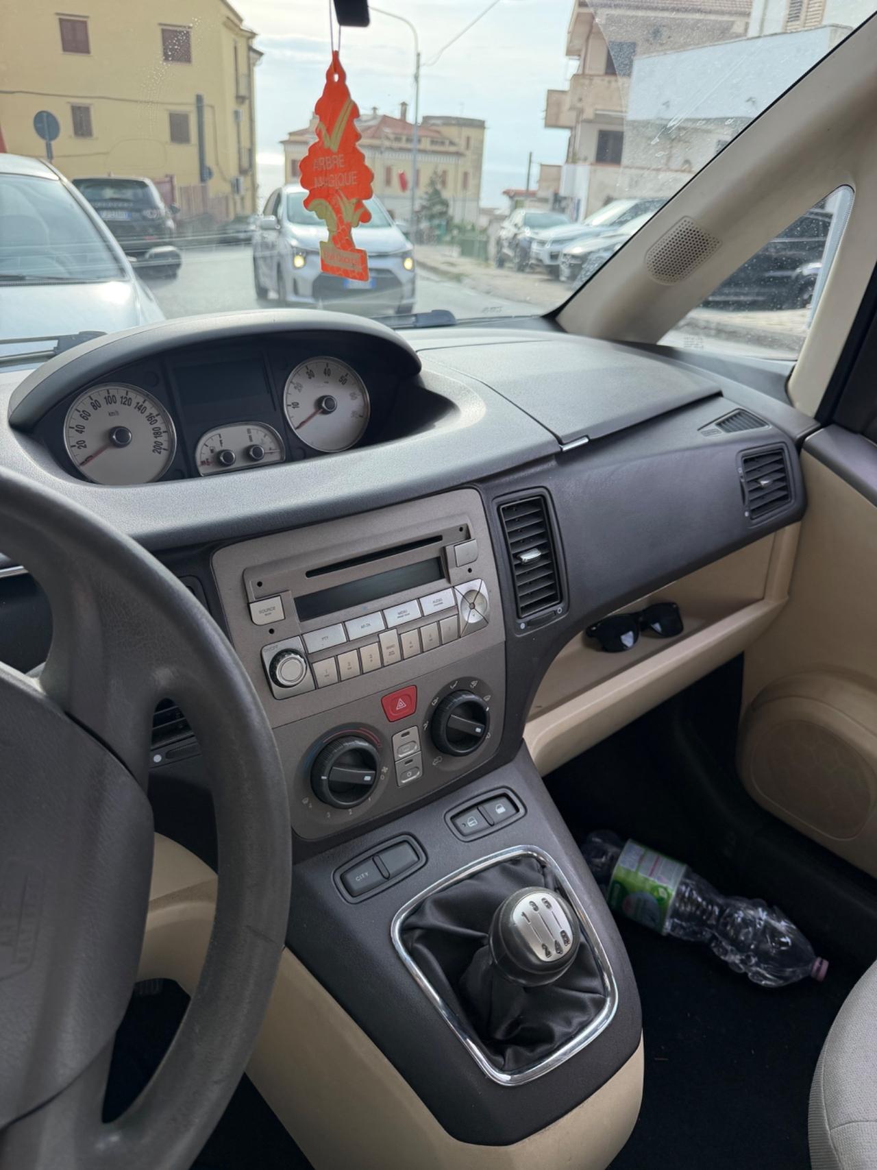 Lancia MUSA 1.9 Multijet Platino Plus