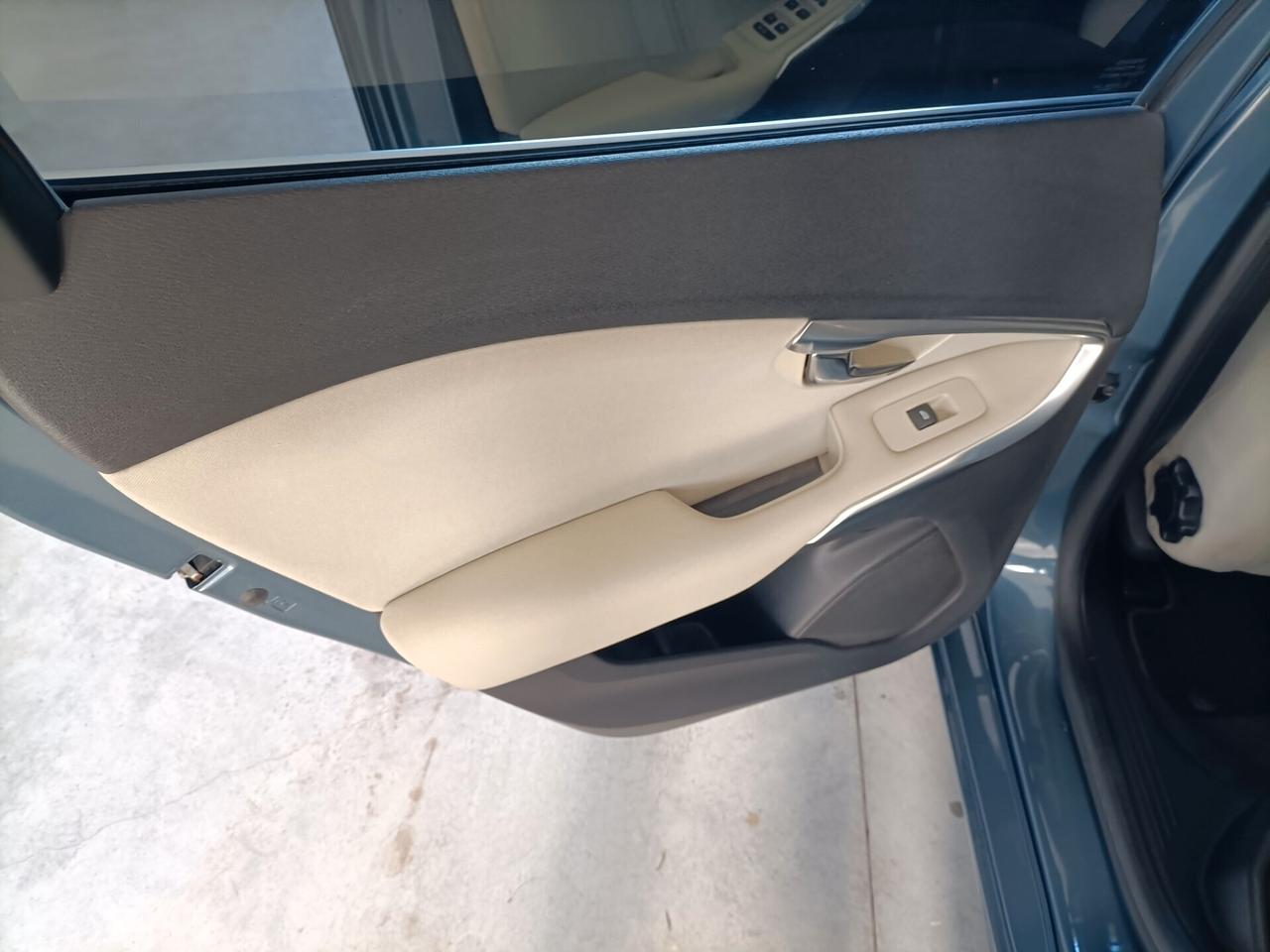 Volvo V40 D2 1.6 Momentum 09/2013