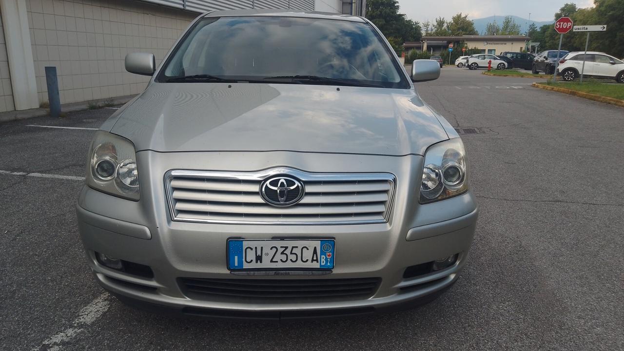 Toyota avensis 1.8 BZ GPL valido 2028 anno 05 bella